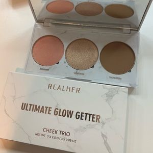 RealHer Ultimate Glow Getter Cheek Palette